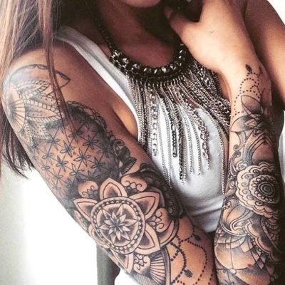  Tatouage mandala sur l'intégralité du bras